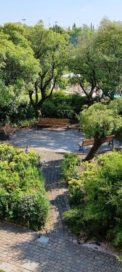 Dolce Blu Sirmione Apartment ริโวลเตลลา ภายนอก รูปภาพ