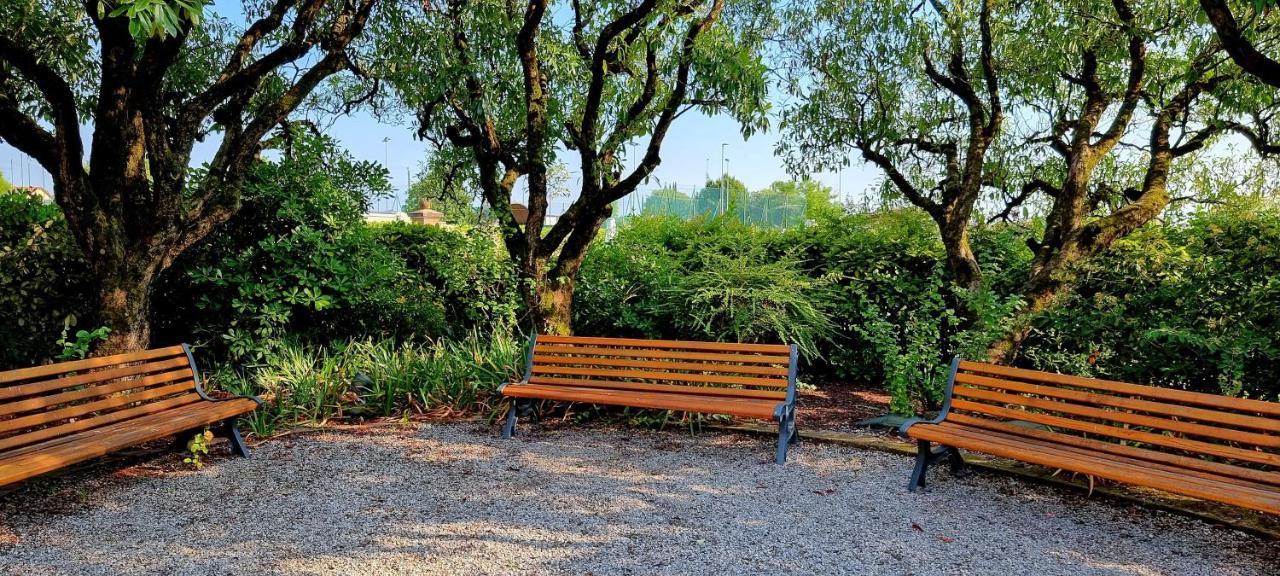 Dolce Blu Sirmione Apartment ริโวลเตลลา ภายนอก รูปภาพ